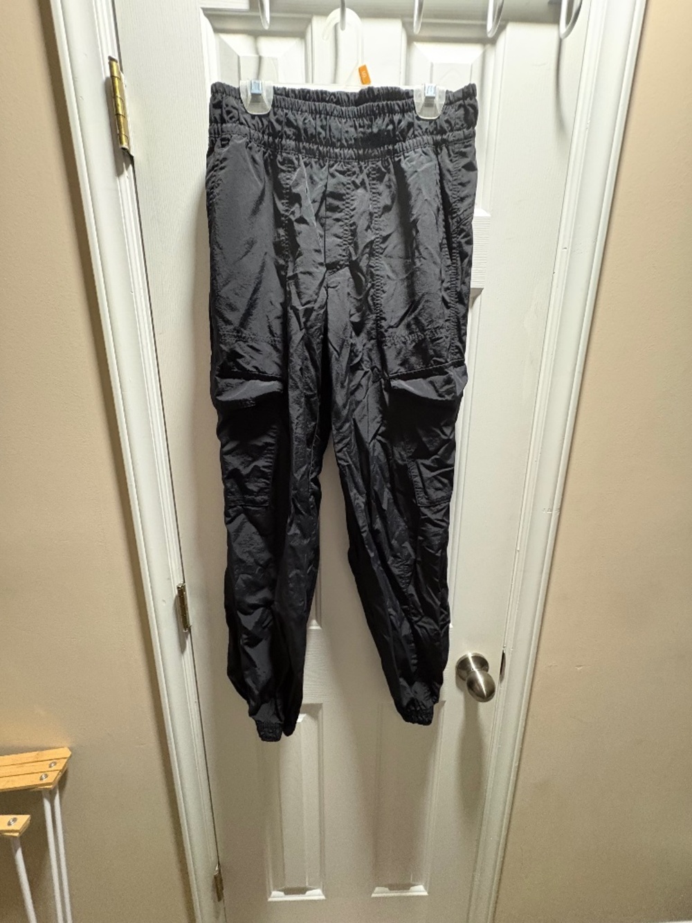 Old Navy Active Cargo Pants